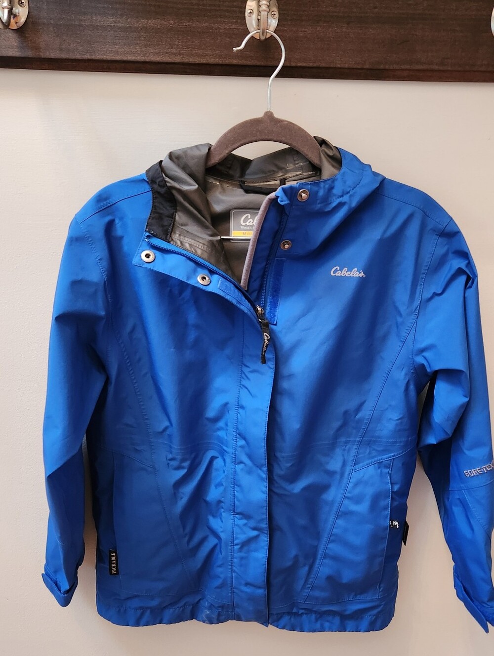 Cabela’s kids blue goretex rain jacket youth medium